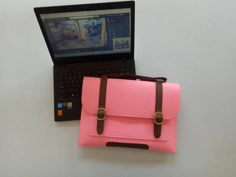 Felt Laptop Sleeve - Protective Case for Apple MacBook