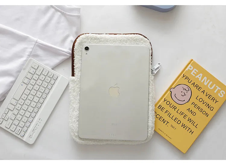 Plush Tablet Sleeve - Soft Protective Case for iPad & Laptops
